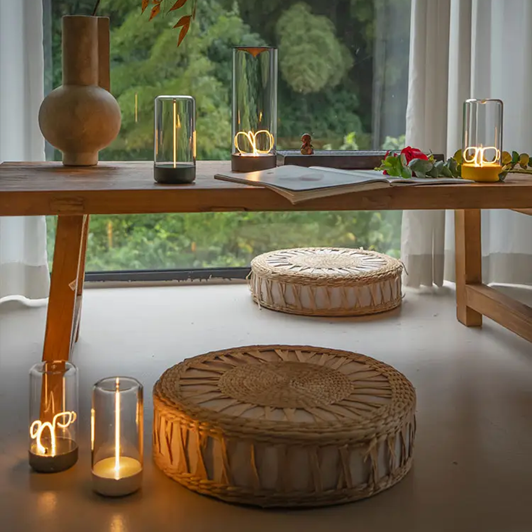 Bezprzewodowa lampa stołowa - LumoFlex